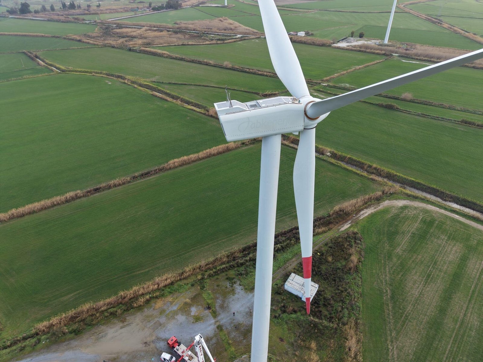 Kule yüzey temizliği sonrası bakımlı görünüm